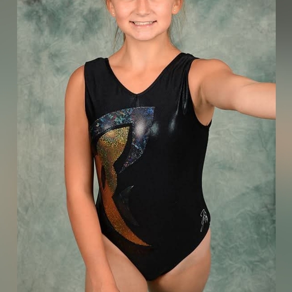 Johanne Bouchard-Girls Sportswear Set - Picture 2 of 5